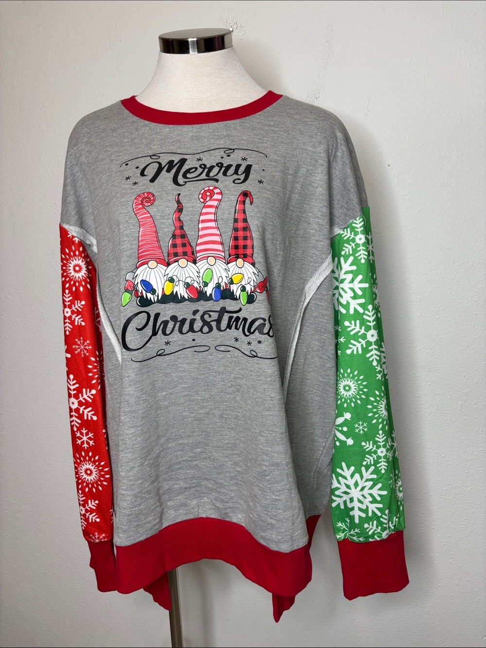 Merry Christmas Gnome Pullover Sweatshirt - Gray/Red/Green